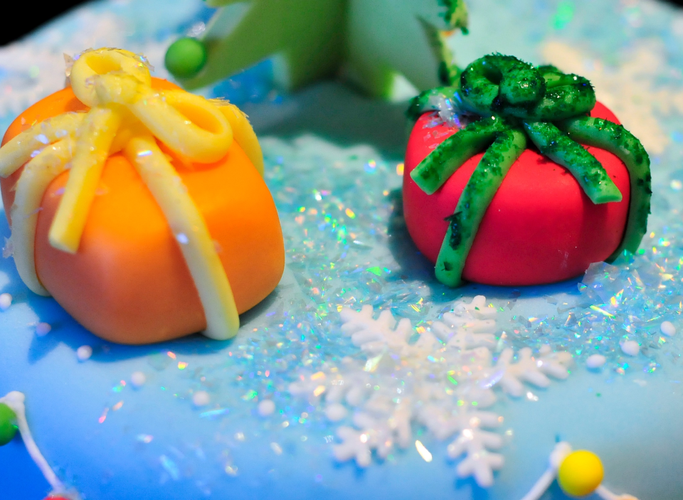 Edible Glitter For Cake
