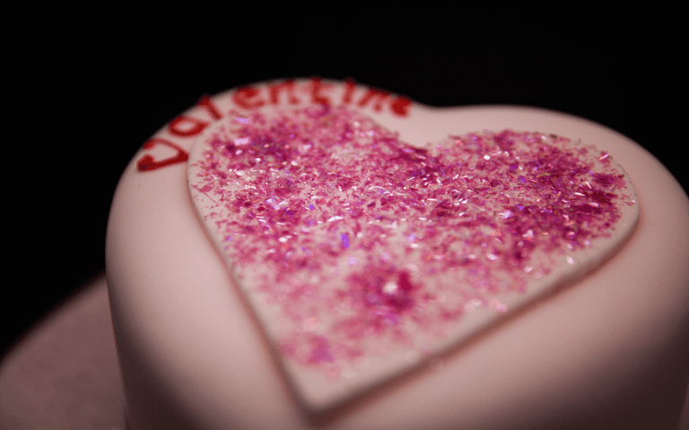 Valentine Cake Edible Glitter